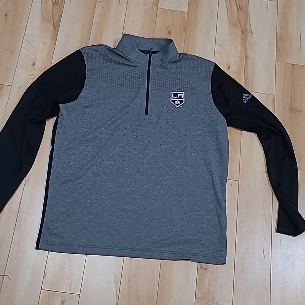 Adidas NHL LA Kings men's size large thin shirt